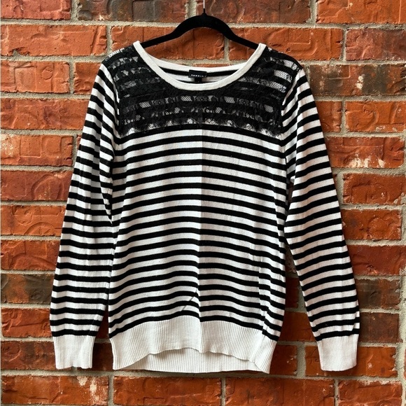 Torrid 1 Womens Black Stripe Lace Shoulder Sweater - Picture 9 of 9
